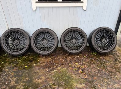 Selection of alloy wheels