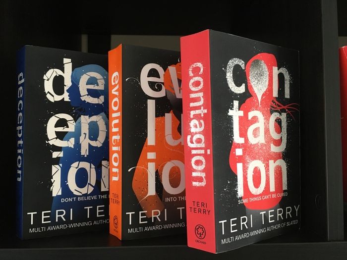 Dark Matter trilogy 3 books collection by Teri Terry