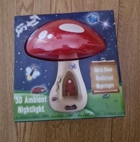 BRAND NEW Irish Fairy Door 3d Toadstool Ambient Nightlight