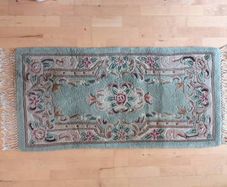Green Chinese Style Rug (2x4 foot)