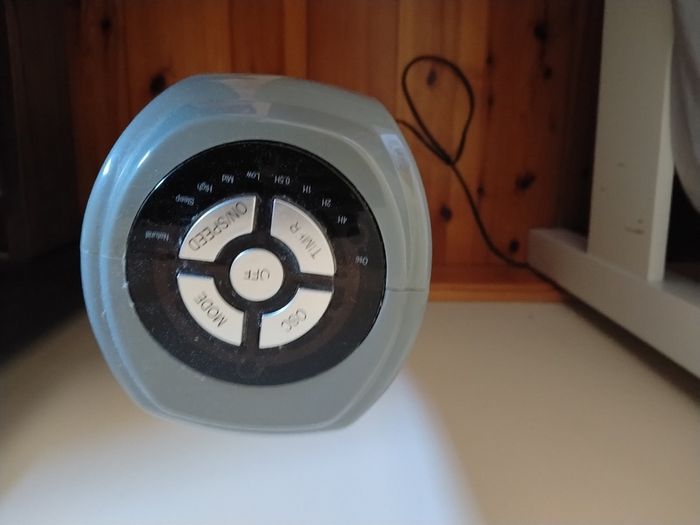 Oscillating tower fan