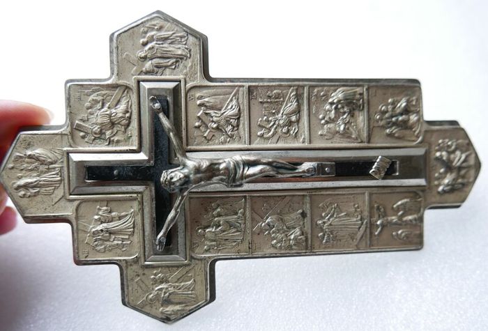 Vintage Wall Crucifix Featuring Embossed Plaques Depicting the 14 Stations of the Cross