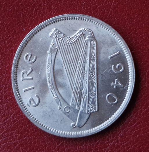 Eire UNC 1940 Half Crown Silver Coin with full lustre