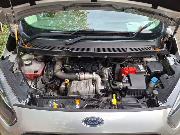 Ford  Transit Courier 2015..... 128k kilometres...read add fully
