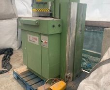 Double Mitre Saw