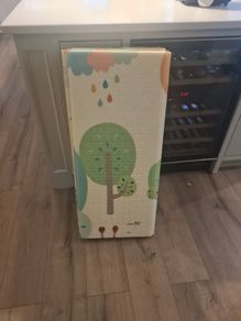 Foldable foam play mat.