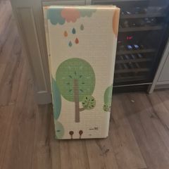 Foldable foam play mat.