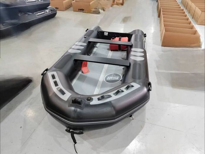 380 VIB  Wayler Mariner & 9.8 Tohatsu Outboard