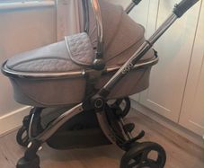 Egg pram 2