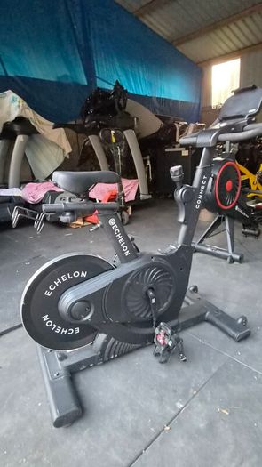 Echelon' bike and rower