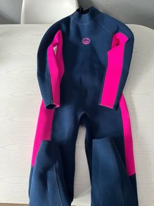 Kids Wetsuit age 9/10 Pink and Navy