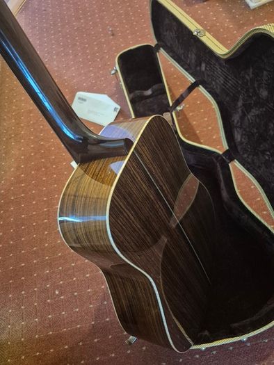 Huss & Dalton D-RH Guitar