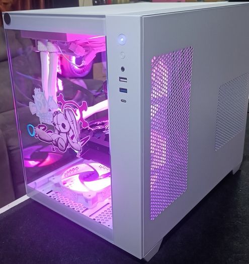 White Rabbit i7-12Gen RTX 5070 Gaming PC