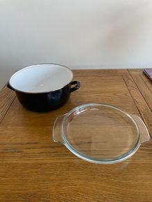 5L casserole pot with Pyrex lid