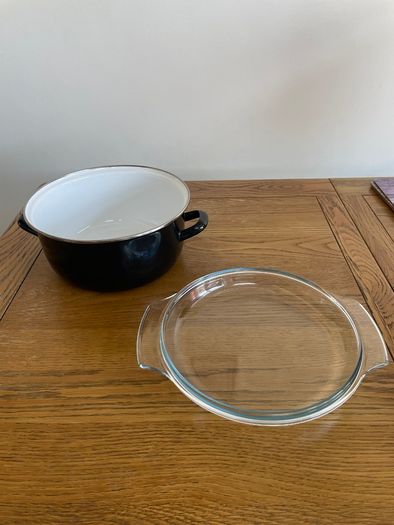 5L casserole pot with Pyrex lid