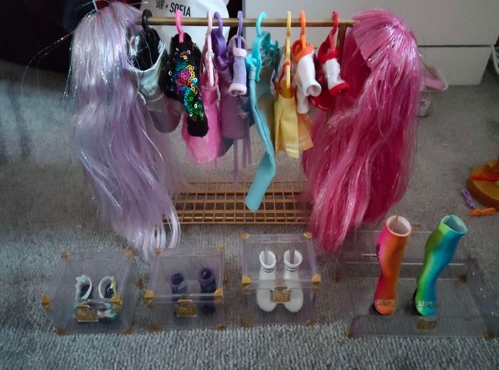 brats doll and accessories