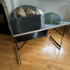 2 Lightweight Folding Tables.