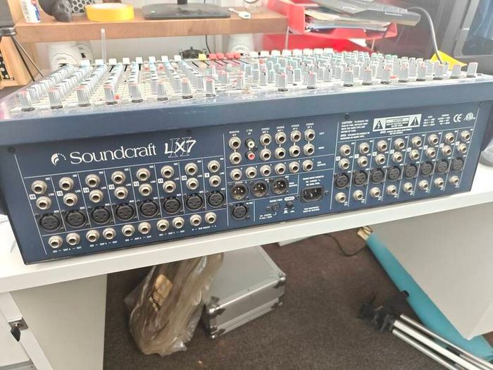 soundcraft LX7II  16 channel mixing desk.