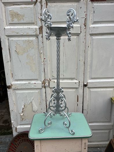 plant stand
