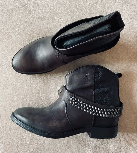 Gaudi brown ankle boots size 6 new