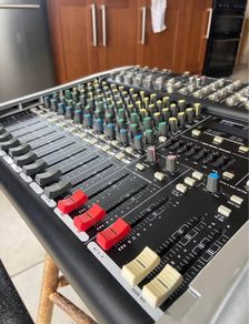 KAM KMD14.2 14-Channel PA Mixer w/ Built-In FX