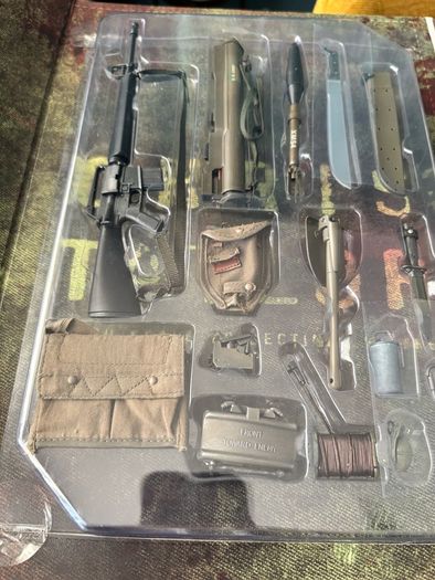 Hot Toys Platoon Chris Taylor (MMS135) & Sergeant Barnes (MMS141) Set