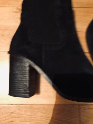 Ladies boots size 40