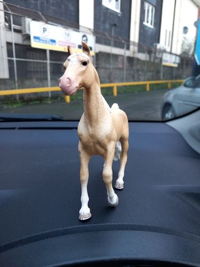 Schleich Palomino Trakehner Mare Exclusive Horse Collectible Standing Horse