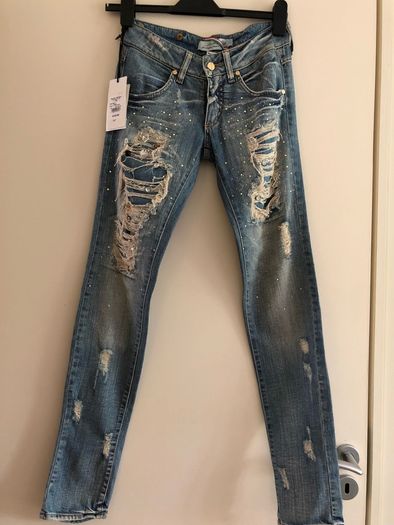 Women's brand new Italian jeans