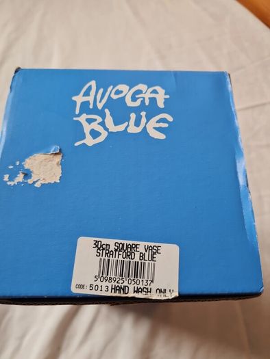 avoca blue large 30cm square vase Stratford blue brand new