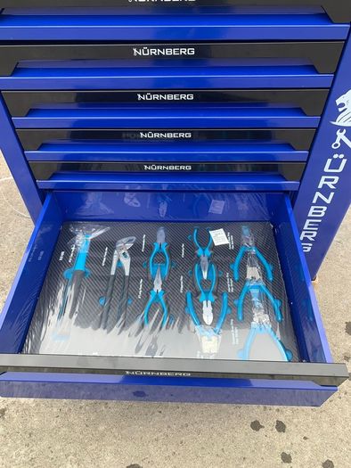Blue Nurnberg 7/6 Tool box with tools
