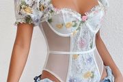 Bodysuit .