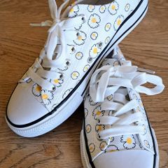 Canvas Daisy Trainers - Size 4