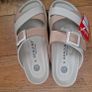 Womens bnwt Genuins 2 tone beige slip ons size 39/6 Image 3