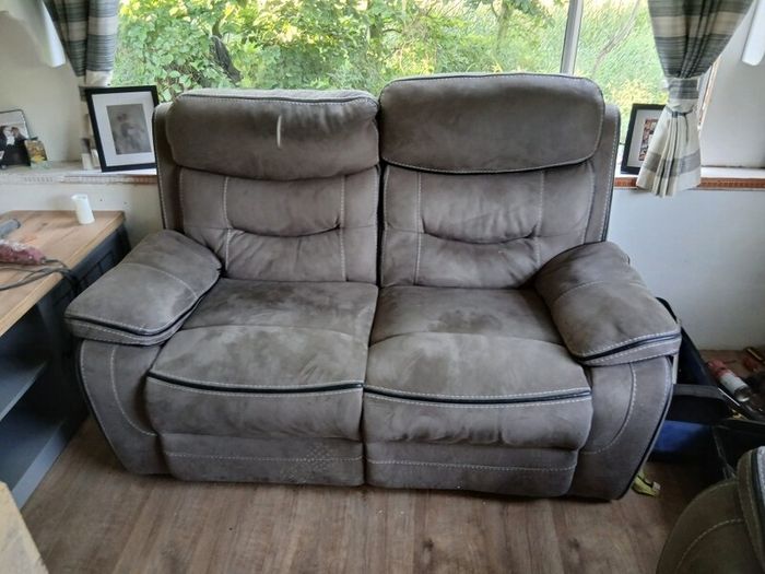 recliner suite
