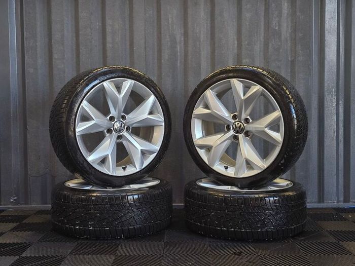 Genuine Set of 4 Volkswagen Prisma Alloy Wheels