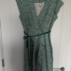 Great Plains Dress - Green & White with Green Belt Size 16
