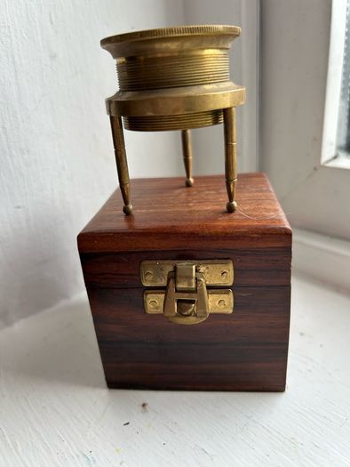 Vintage Magnifying Instrument