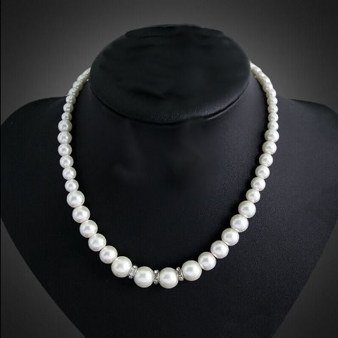 Stretchy Pearl Bracelet - lovely gift