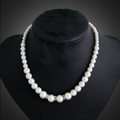Classy Pearl Necklace - lovely gift