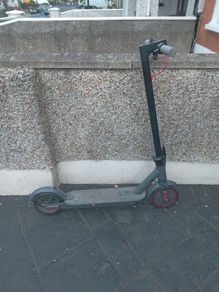 Electric scooter