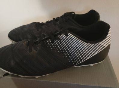 Kipsta football boots