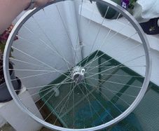 28'/700c road bike wheel