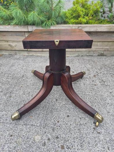 19Th Century Georgian Mahogany Dining Table