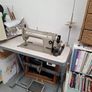industrial sewing machine and table Image 3