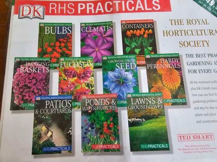 The Royal Holticultural Society 10 Gardening and Garden Care and Design Books in Original Holder Brand New