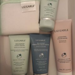 Liz Earle Set