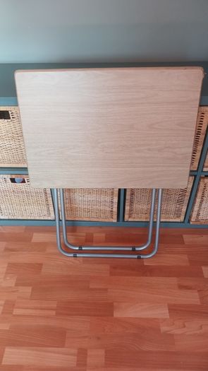 folding table