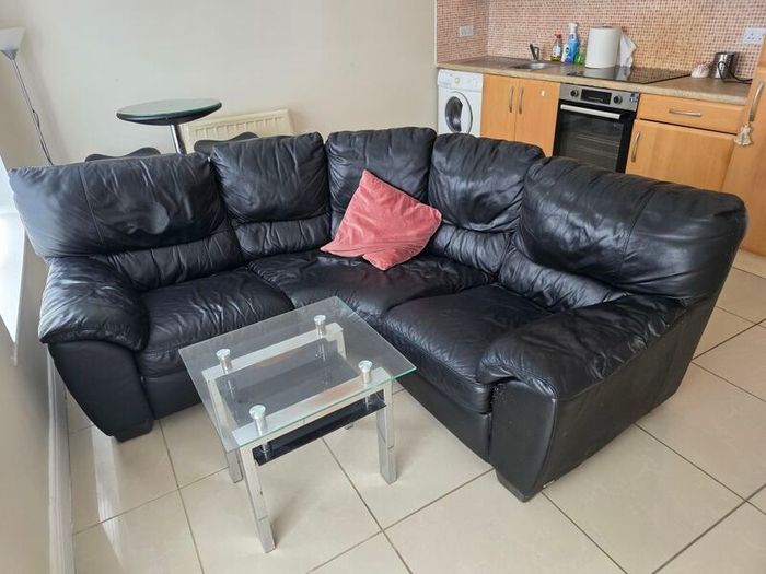 Black Leather Corner Couch
