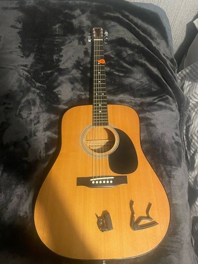 Complete Acoustic Guitar Beginner Bundle
